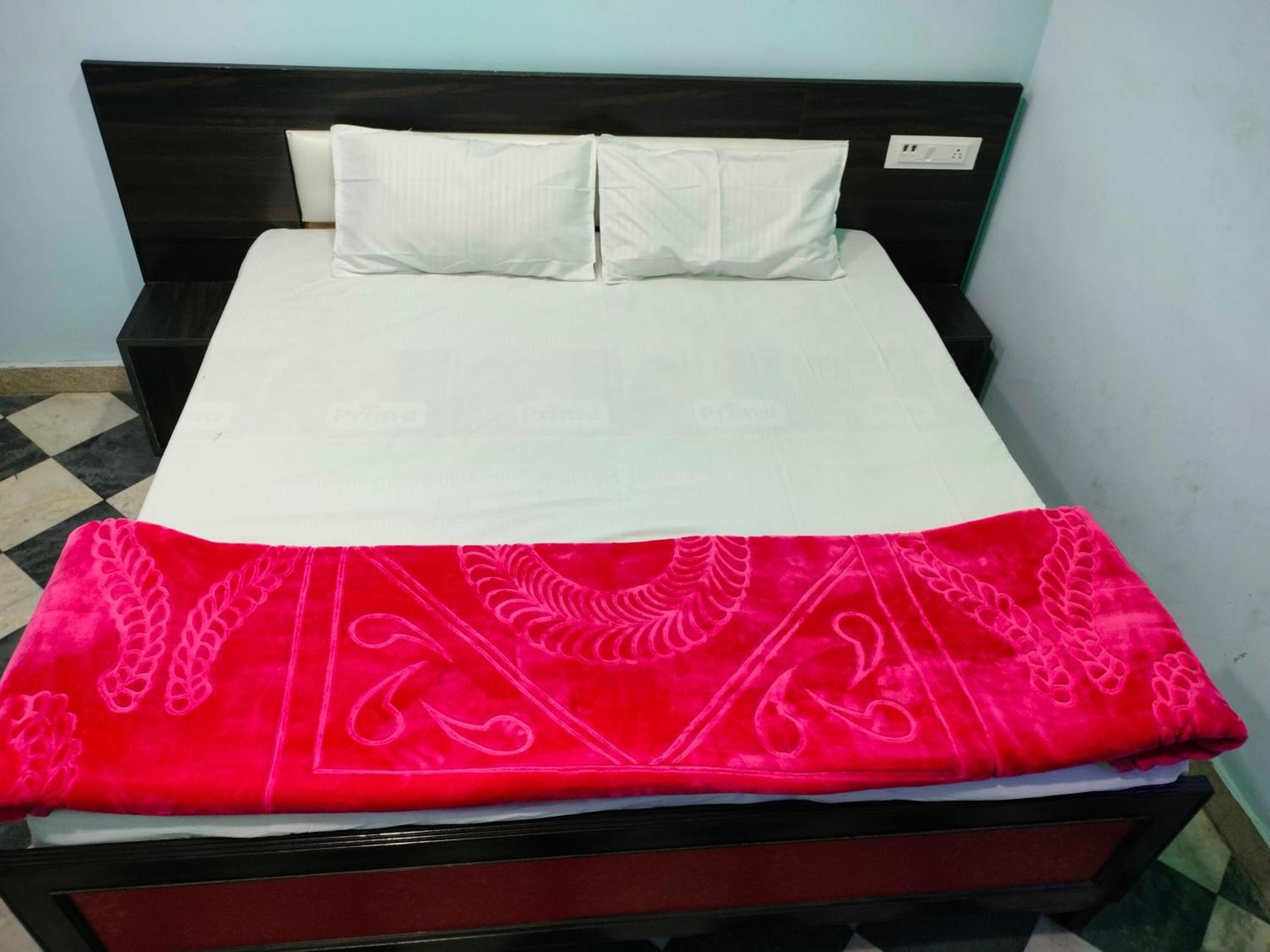 Oyo Palace Hotel Rohtak Kültér fotó